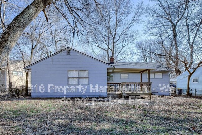 Building Photo - 11420 Manchester Ave