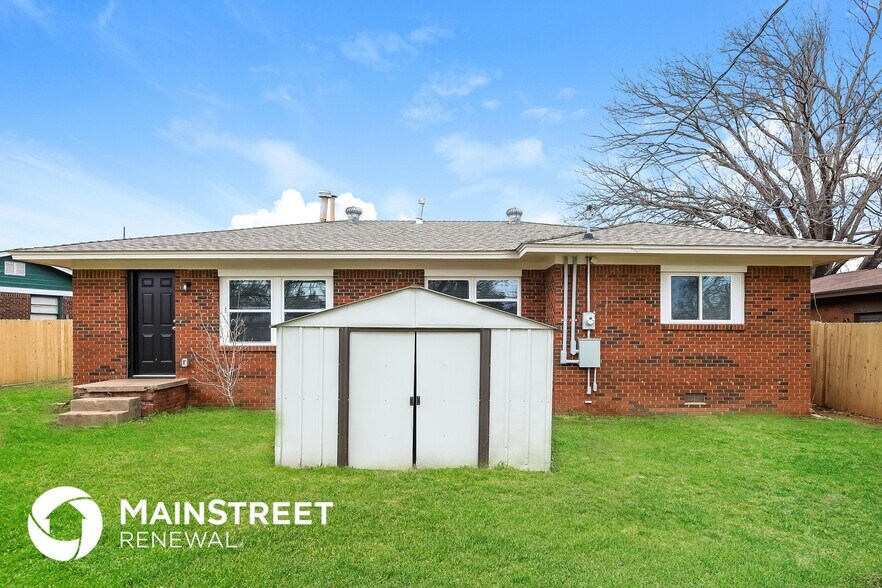 Building Photo - 624 E Towry Dr