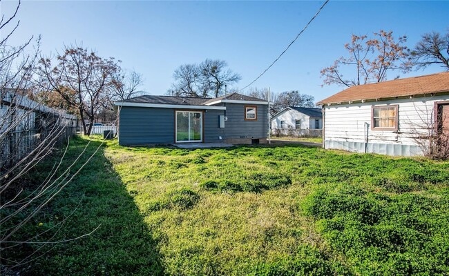 Building Photo - 540 Hensley Dr