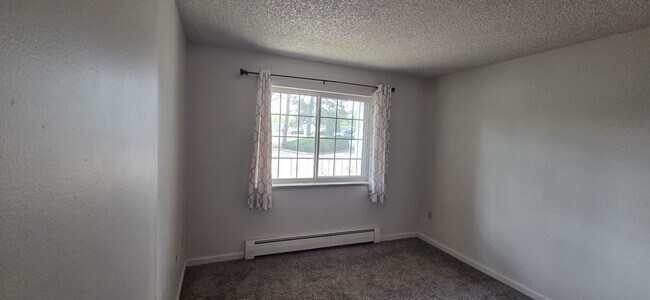 Building Photo - 5995 E Iliff Ave