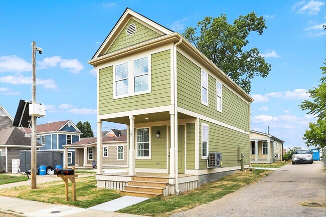 Building Photo - 701 N 3rd St