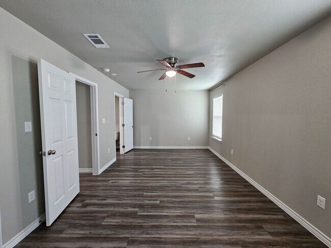 Building Photo - 230 N Mary Jo Dr