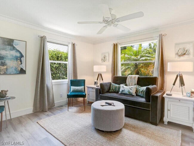 Building Photo - 1279 10th Ave N