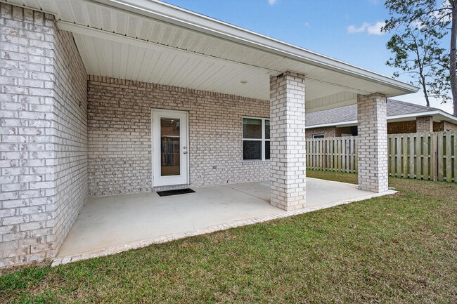 Building Photo - 93 Eagles Nest Dr