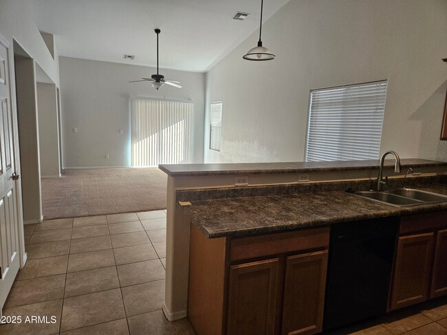 Building Photo - 41187 W Bravo Dr