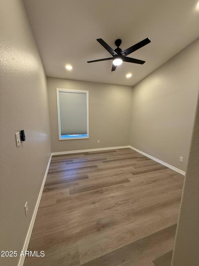 Building Photo - 1030 S Brentwood Ct