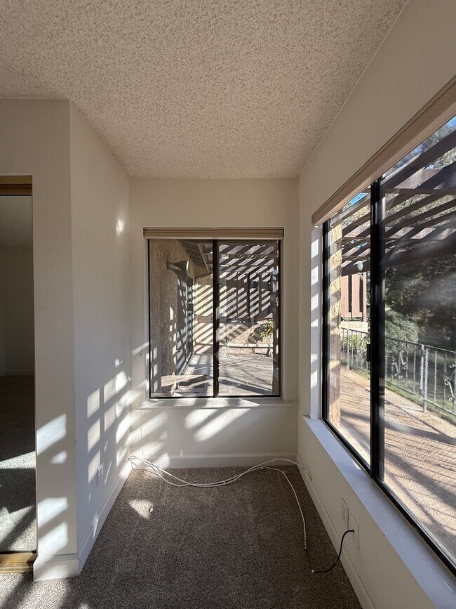 Building Photo - Orcutt Single Story Condo in The Gated Community of Creekridge Villas