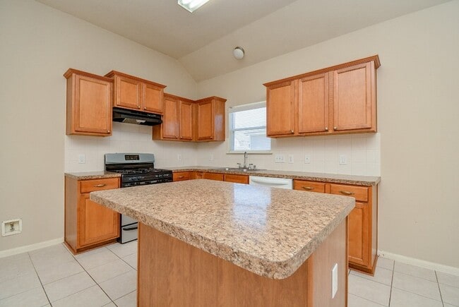 Building Photo - 4310 S Vineyard Mdw Ln