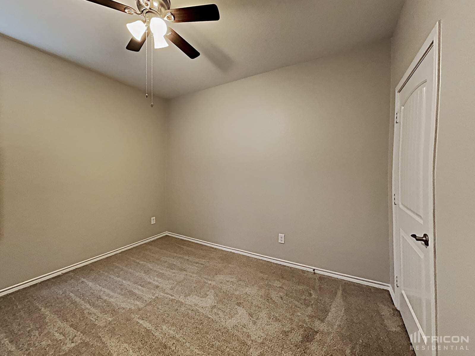 Building Photo - 1204 Glenwood Dr