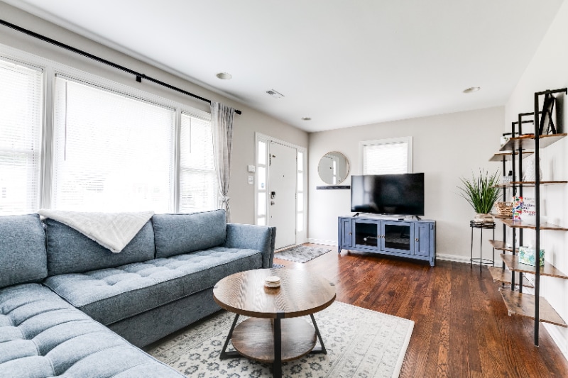 Building Photo - 1205 Blue Jay Ln