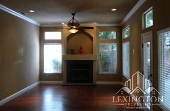 Building Photo - Spacious, single-story, 3bd-2ba Home located in Folsom's desirable Natoma Station community!