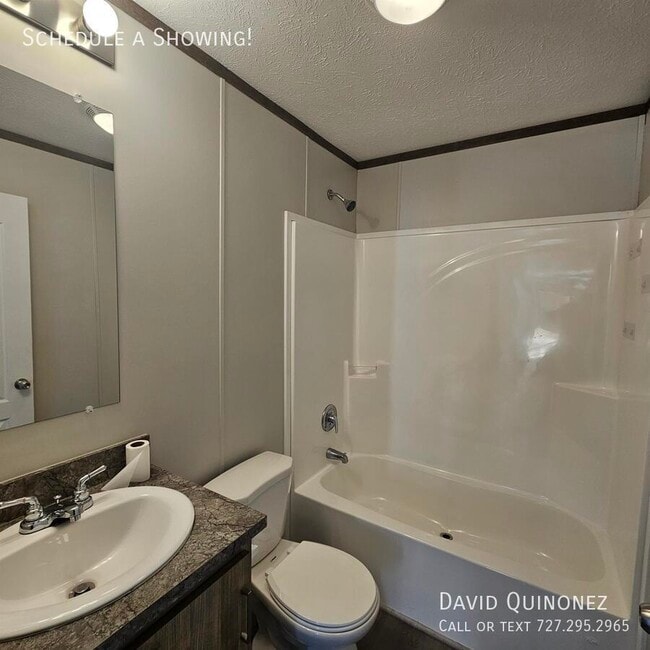 Building Photo - 5705 Heather View Ln