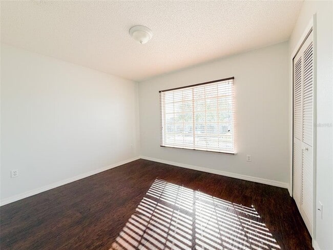 Building Photo - 1300 Carey Glen Cir