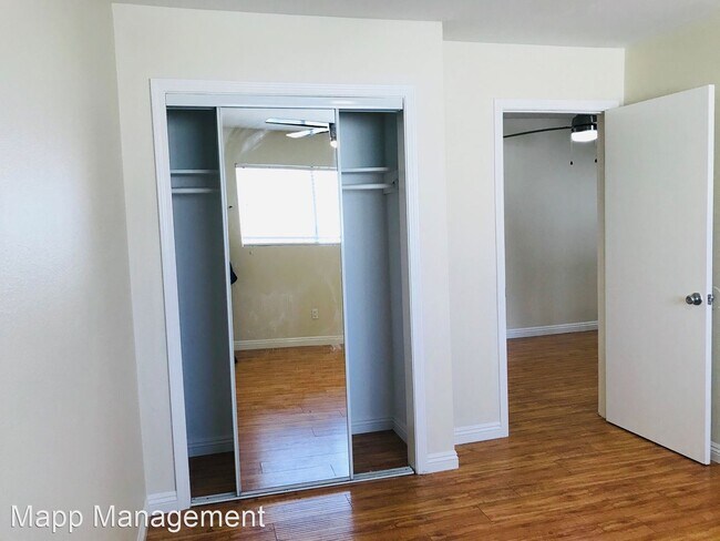 Building Photo - 316 E Hyde Park Blvd