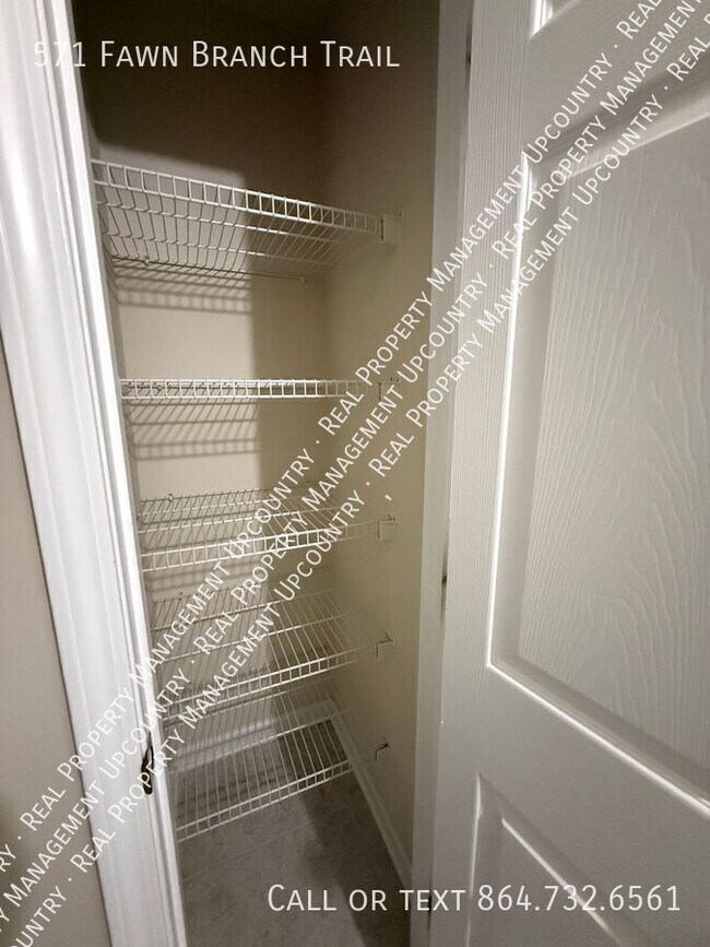 Building Photo - 571 Fawn Branch Trail