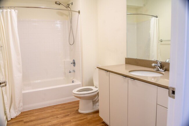 Building Photo - 1Bd/1Ba Seattle Condo