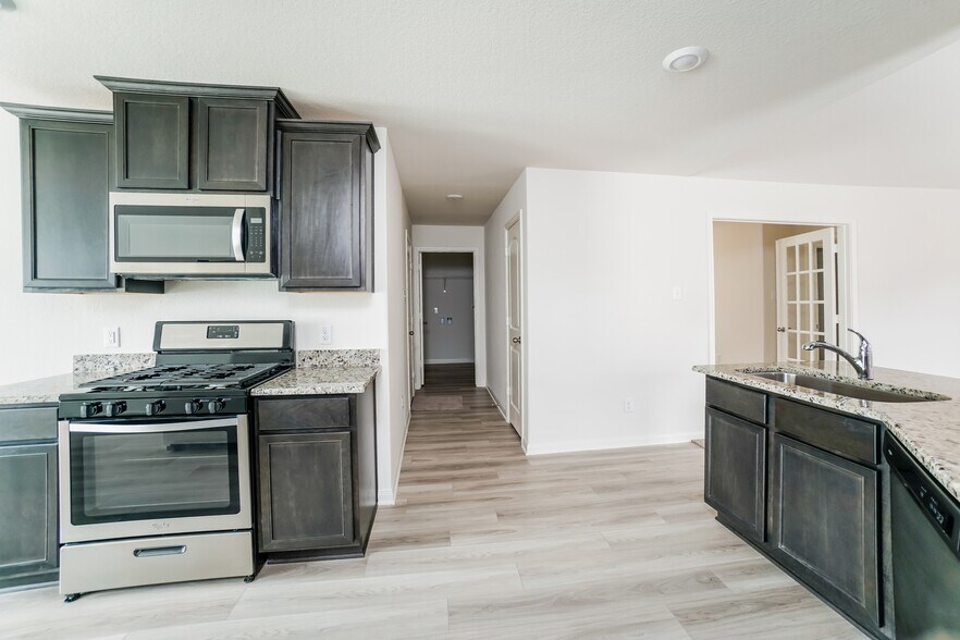 Building Photo - 26709 Frost Dr