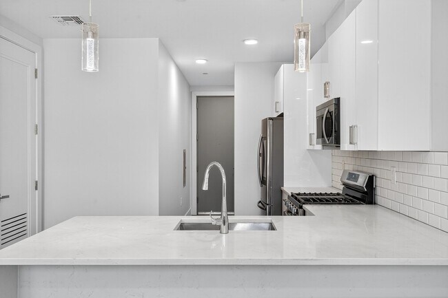 Building Photo - 3443 John F. Kennedy Blvd