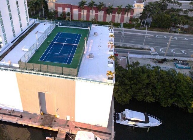 Building Photo - 400 Sunny Isles Blvd