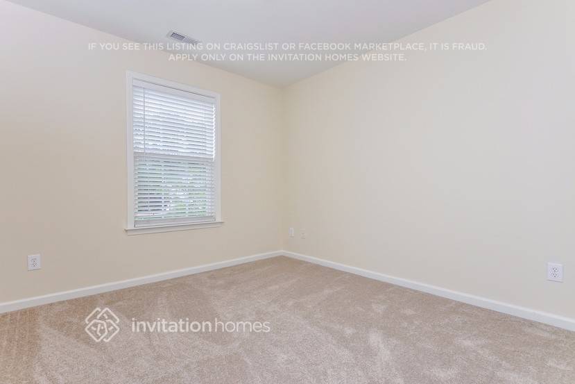 Building Photo - 5600 Keowee Way