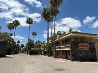 Building Photo - 9 E Ringgold St