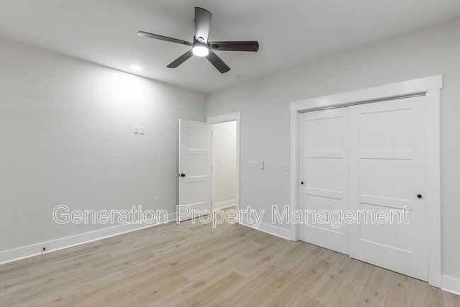 Building Photo - 1124 Garfield St