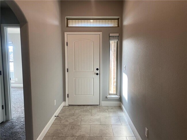 Building Photo - 3550 Macintosh Way