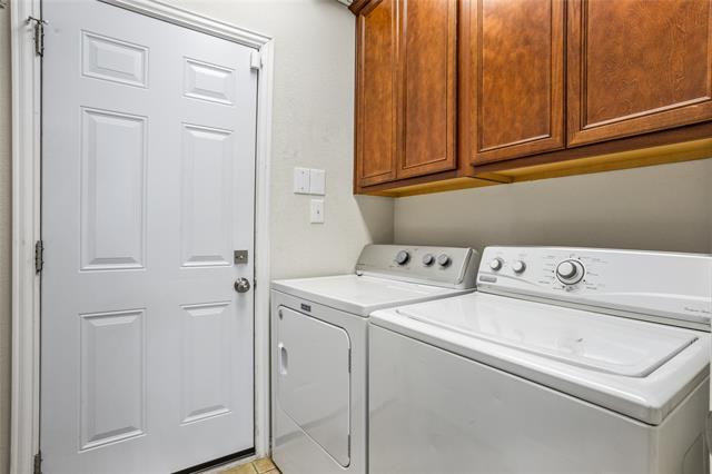 Building Photo - 3404 Belladonna Dr