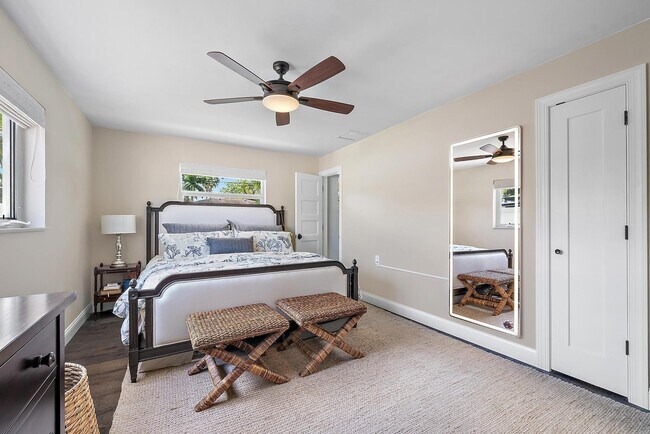 Building Photo - 8 Windsor Rd W