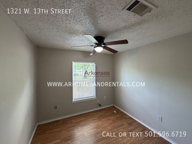 Building Photo - 1321 W 13th St