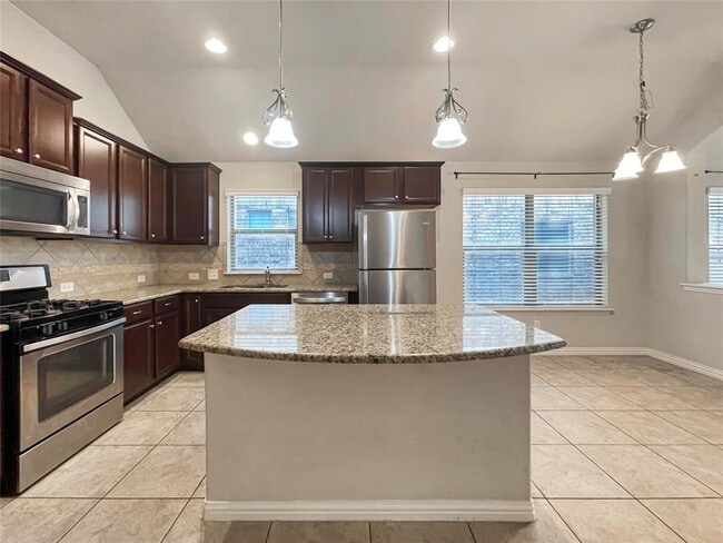 Building Photo - 2468 Millbrook Loop