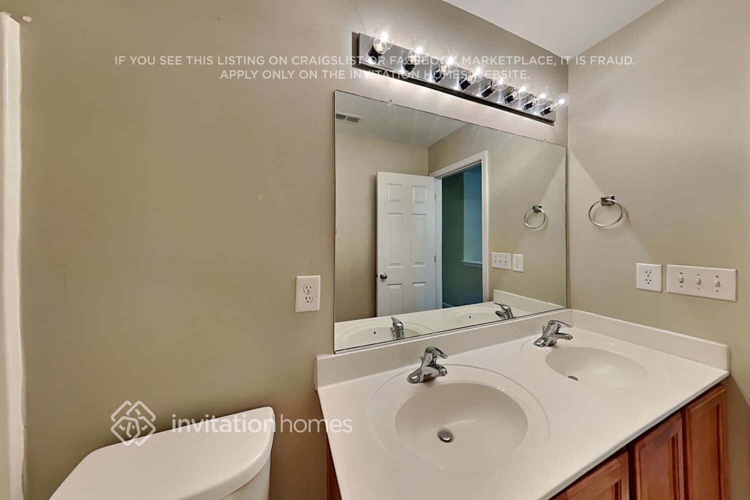Building Photo - 5019 McKittrick Ln