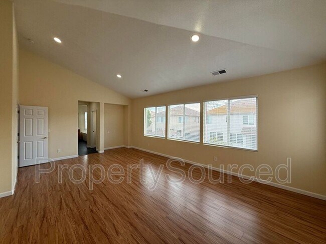 Building Photo - 1830 Persimmon Way