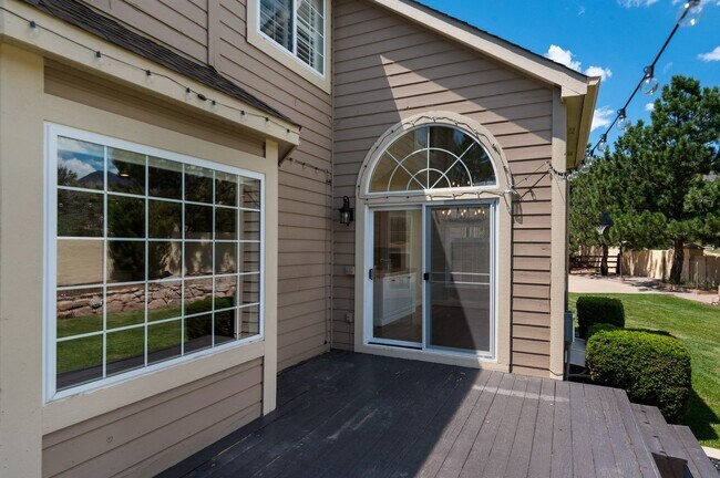 Building Photo - 2420 Regal View Ct