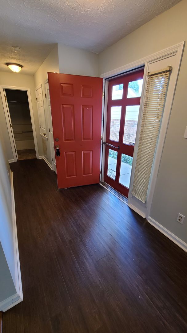 Building Photo - 1st floor condo