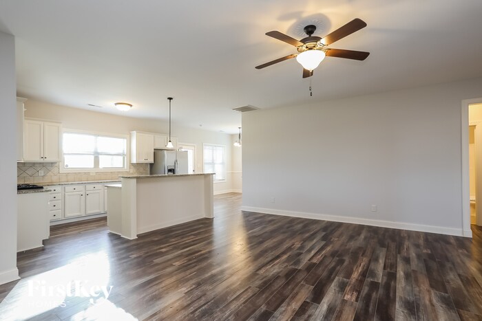 Building Photo - 519 Airedale Trail