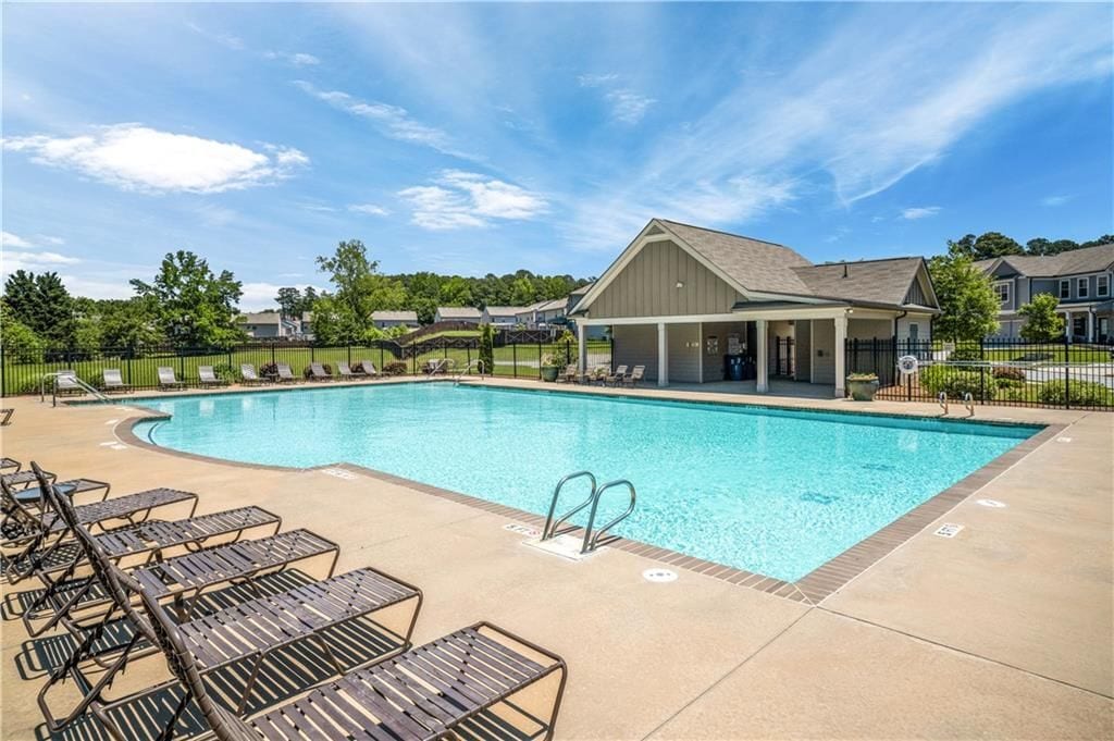 Building Photo - 18 Dorothy Ln