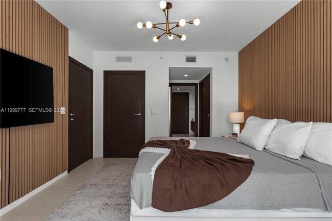 Building Photo - 1000 Brickell Plaza