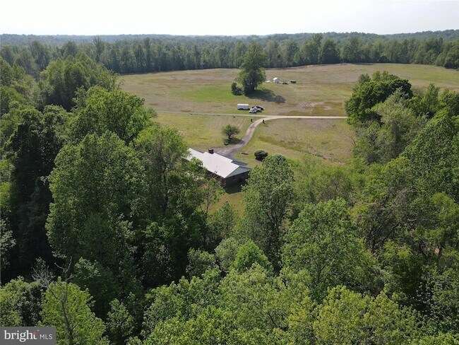 Building Photo - 13245 Croom Rd