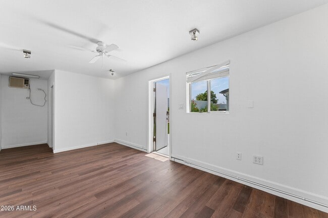 Building Photo - 3016 W Ironwood Cir