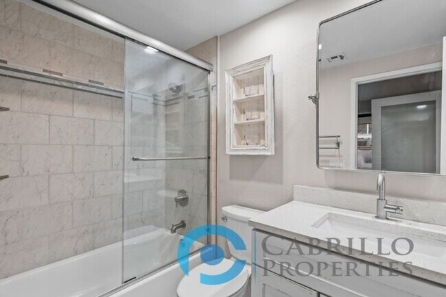 Building Photo - 2236 River Run Dr