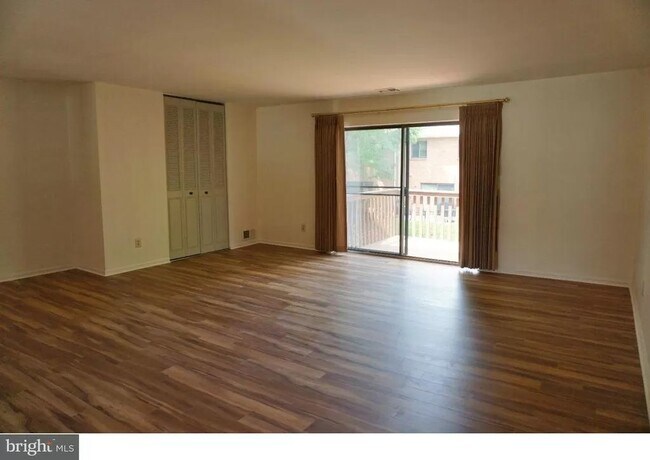 Building Photo - 206 S Snowdon Ct