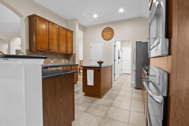 Building Photo - 5025 Pyrenees Pass