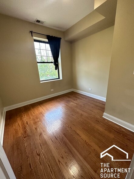 Building Photo - 4336 S Indiana Ave