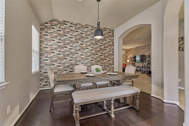 Building Photo - 106 Deer Crossing Ct