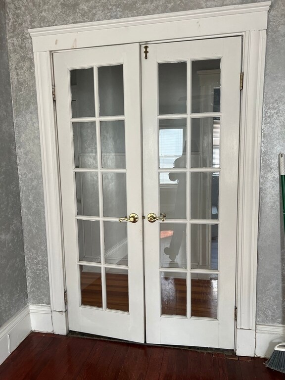 Building Photo - 27 Wisconsin Ave