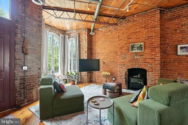 Building Photo - 1507 R St NW