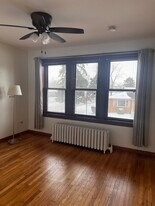 Building Photo - 3345 Prairie Ave