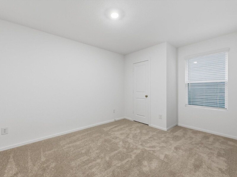 Building Photo - 25409 Carnation Ct