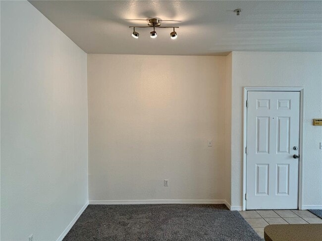 Building Photo - 2627 Maitland Crossing Way